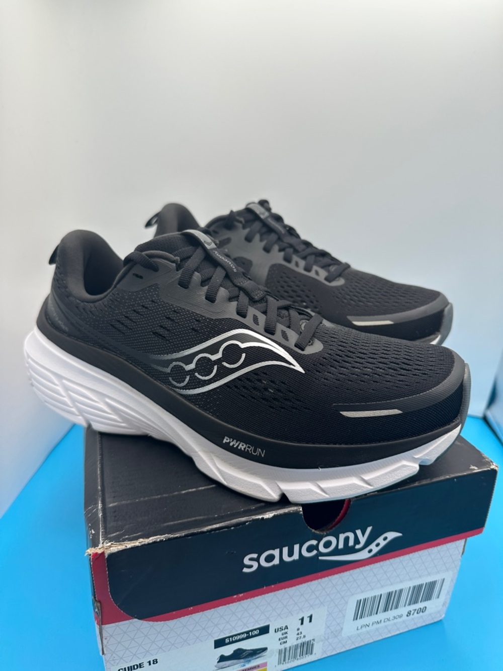 Saucony Guide 18 -Women’s Size 11 WIDE worn once.